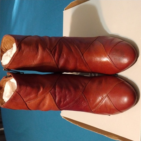 Frye Ava Shootie Bootie size 7 - Picture 2 of 10